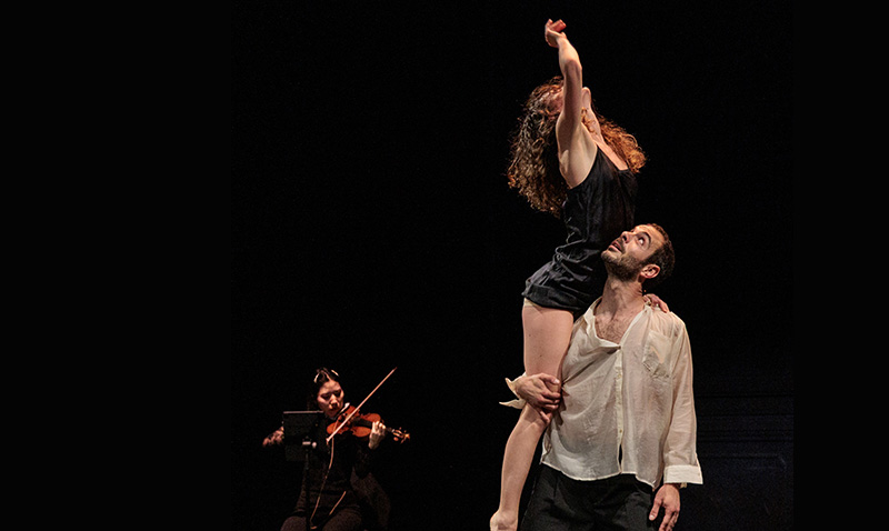 Ein Schritt von Dir – Foto: © Monika Lawrence